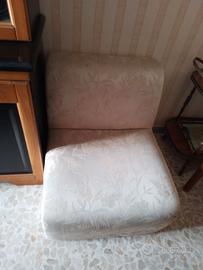 Lettino a divano.antico con poltroncine