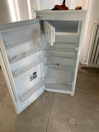 Frigo incasso holtpoint  Ariston