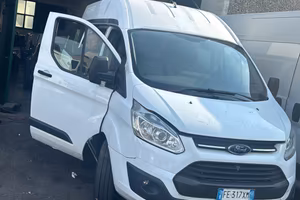 Ford Custom 9 posti tetto alto