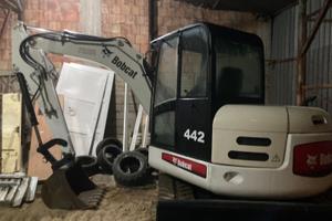 ESCAVATORE BOBCAT 70 QL