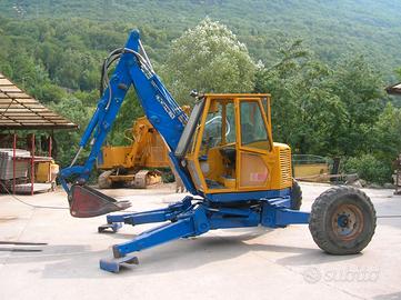 ESCAVATORE ragno 3x idraulico 9950