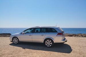 Opel Vectra C 2004 3.0 
