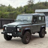 Land Rover Defender 90 2.4 TD4