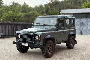 Land Rover Defender 90 2.4 TD4