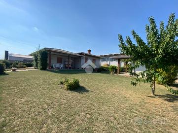 VILLA SINGOLA A ROSÀ