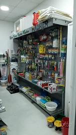 Scaffalatura espositiva 10,50 mt lineari