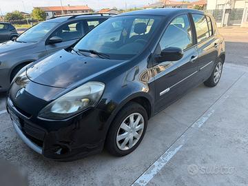Renault Clio 1.2 - 2010 - Ok Neopatentati