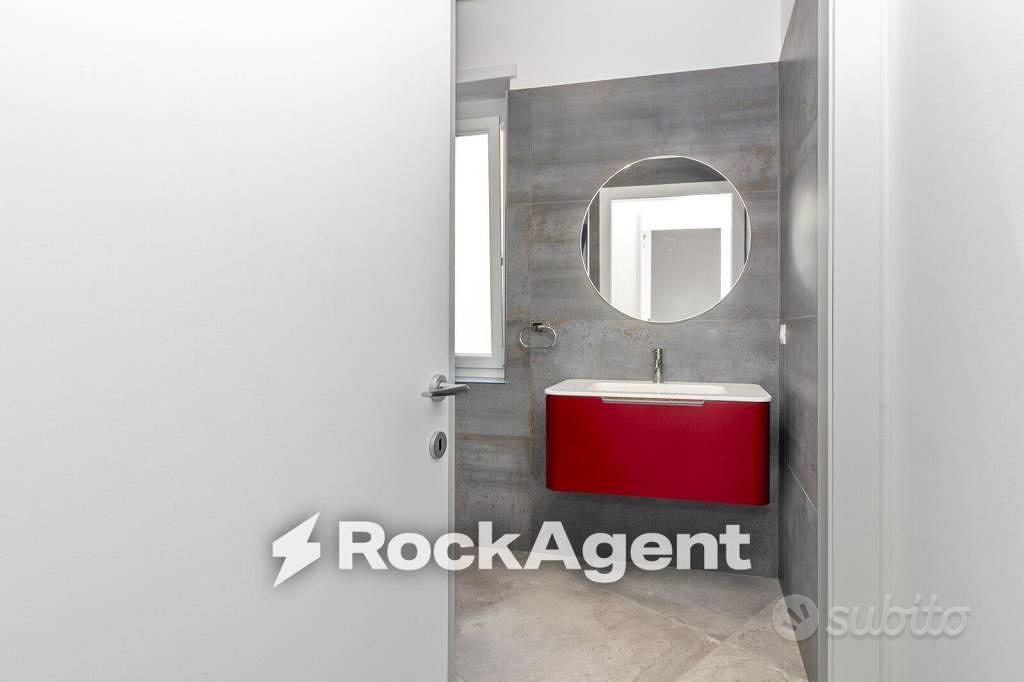 Appartamento di 146 m² con 5 locali a Torino - Altro