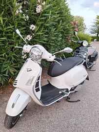 Vespa GTS