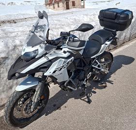 benelli trk 502x 