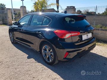 Ford Focus 1.5 EcoBlue 120cv ST-Line