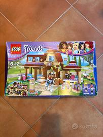 Lego friends scuderia