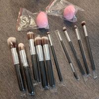 Set 10 Pennelli BEAKEY 2 spugne blender per trucco