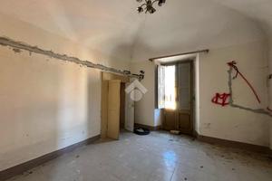 3 LOCALI A ISOLA DEL LIRI