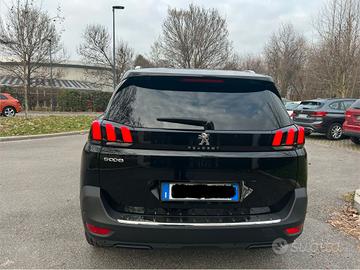 Peugeot 5008 1.5 130cv euro 6D