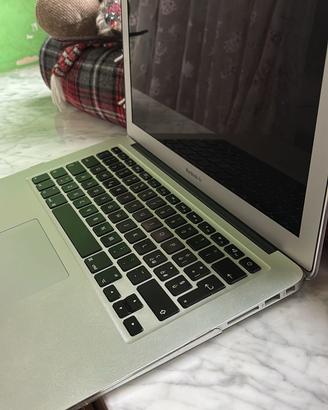 MacBook