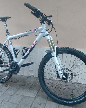 Mountain bike taglia L 