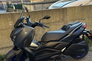 Xmax 300 2023
