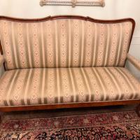 Divano in stile veneziano