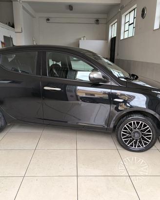 LANCIA Ypsilon 1.0 FireFly 5 porte S&S Hybrid Al