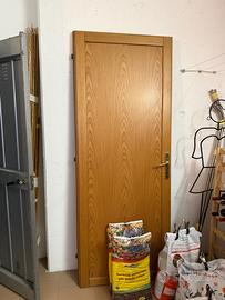 Porta interna gratis