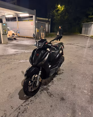 Piaggio Medley 125 S ABS + accessori