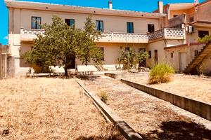 Sadali Casa con giardino