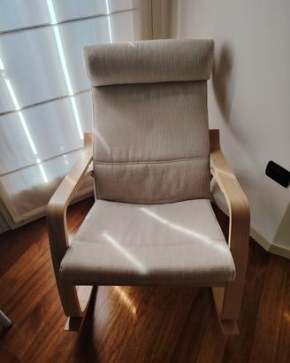 Sedia a dondolo Poang Ikea