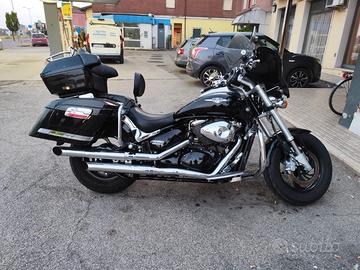 Suzuki intruder M800