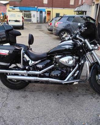 Suzuki intruder M800