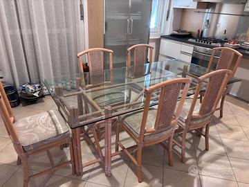 Tavolo in cristallo con 6 sedie