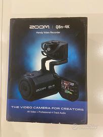 ZOOM Q8n-4K videocamera con microfoni