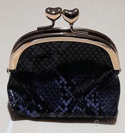 Portamonete pochette wallet donna cuori Carpisa