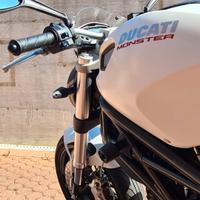 Ducati Monster 696 - 2011