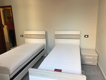 Stanza matrimoniale modena