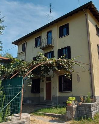Appartamento trilocale con giardinetto
