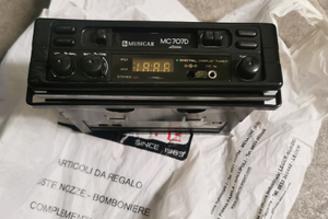 Autoradio d'epoca anni 80