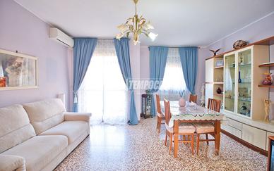 QUADRILOCALE , CON BOX !!!