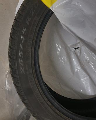 pneumatici Pirelli Scorpion Winter2 255/45 R20
