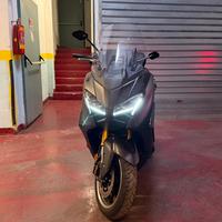TMAX Tech MAX Dark Magma 1.000km - iva esposta