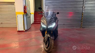 TMAX Tech MAX Dark Magma 1.000km - iva esposta