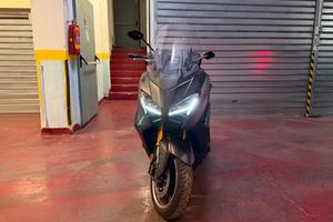 TMAX Tech MAX Dark Magma 1.000km - iva esposta