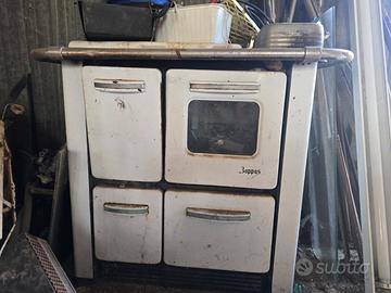 Stufa a legna vintage. 90€