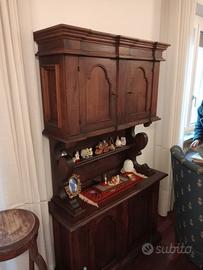 Arredamento completo in noce massello 