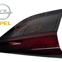 STOP POSTERIORE SINISTRO INTEGRATO NEL PORTELLO OP