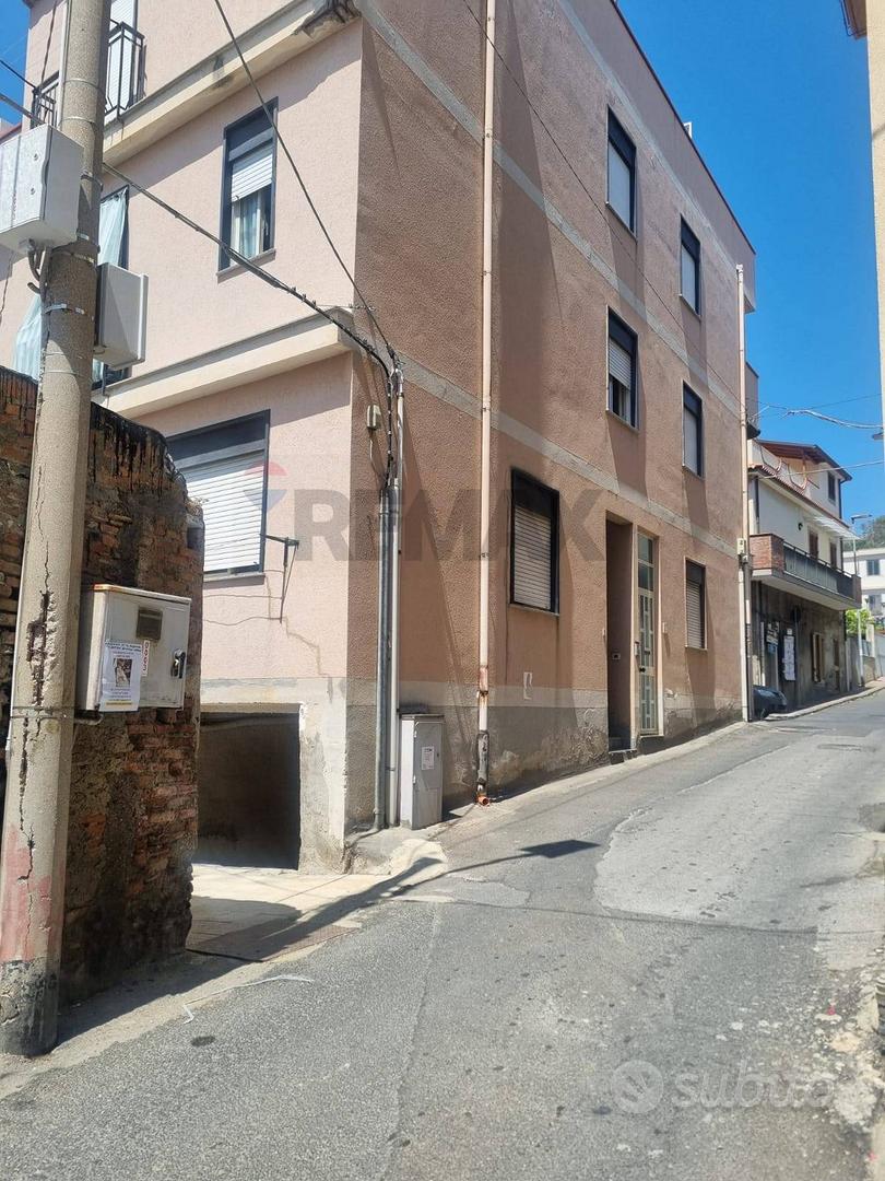 Apartment in Alì Terme - Vista 4
