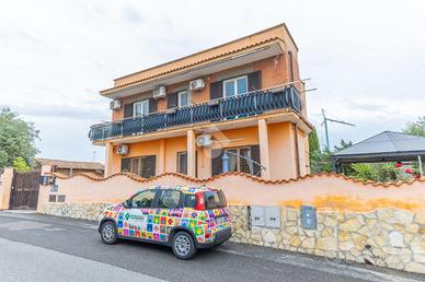 3 LOCALI A ROMA