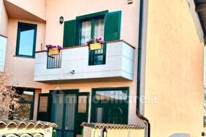 casa con giardino al piano terra