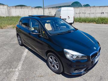 BMW 219i Luxury AUT TETTO E6