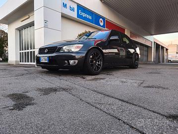 Lexus IS200 Plus